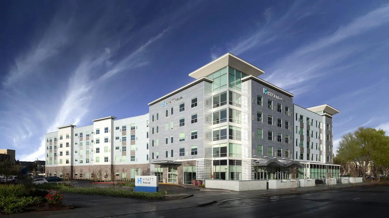 Отель Hyatt House San Jose Airport Экстерьер фото