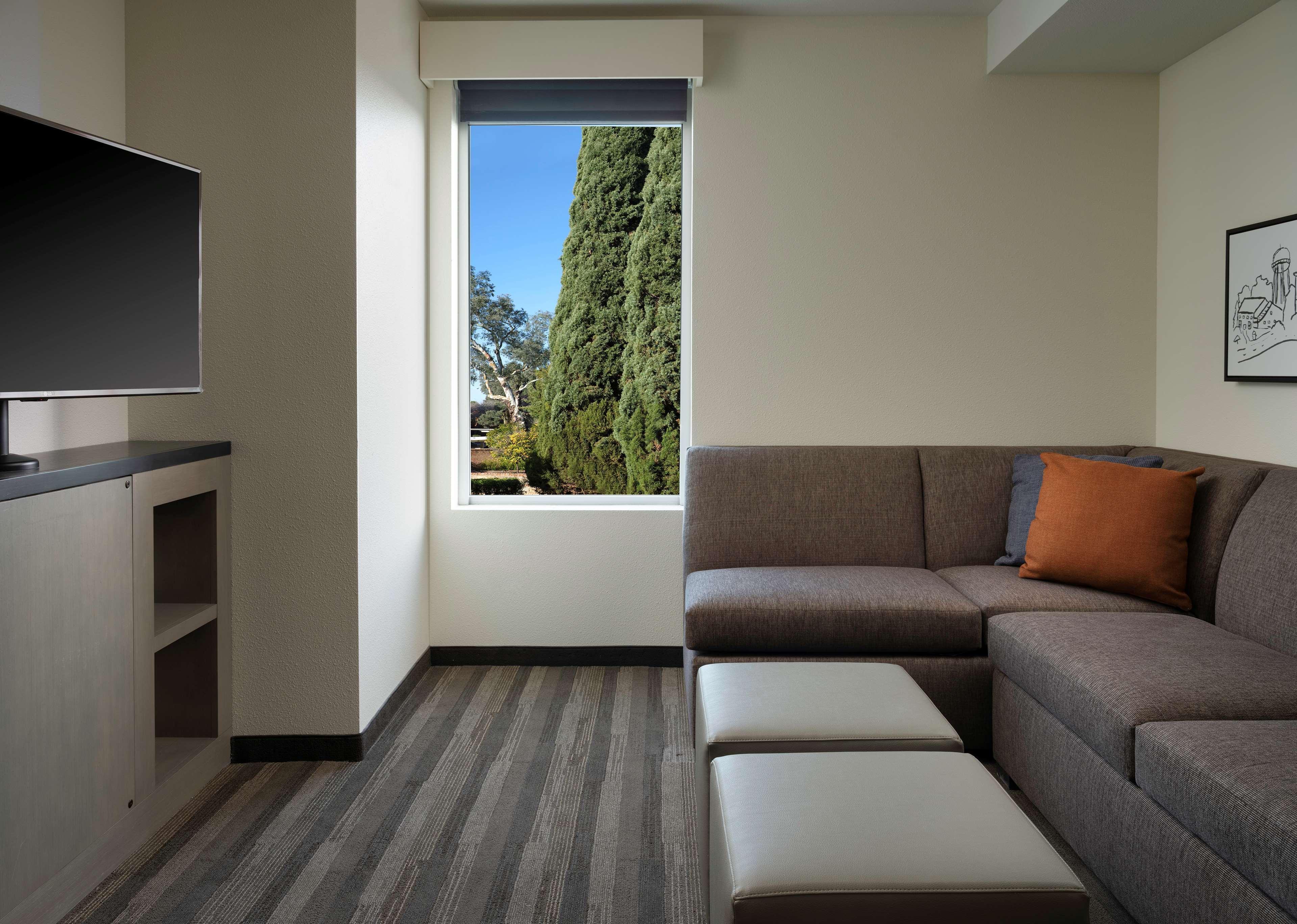 Отель Hyatt House San Jose Airport Экстерьер фото
