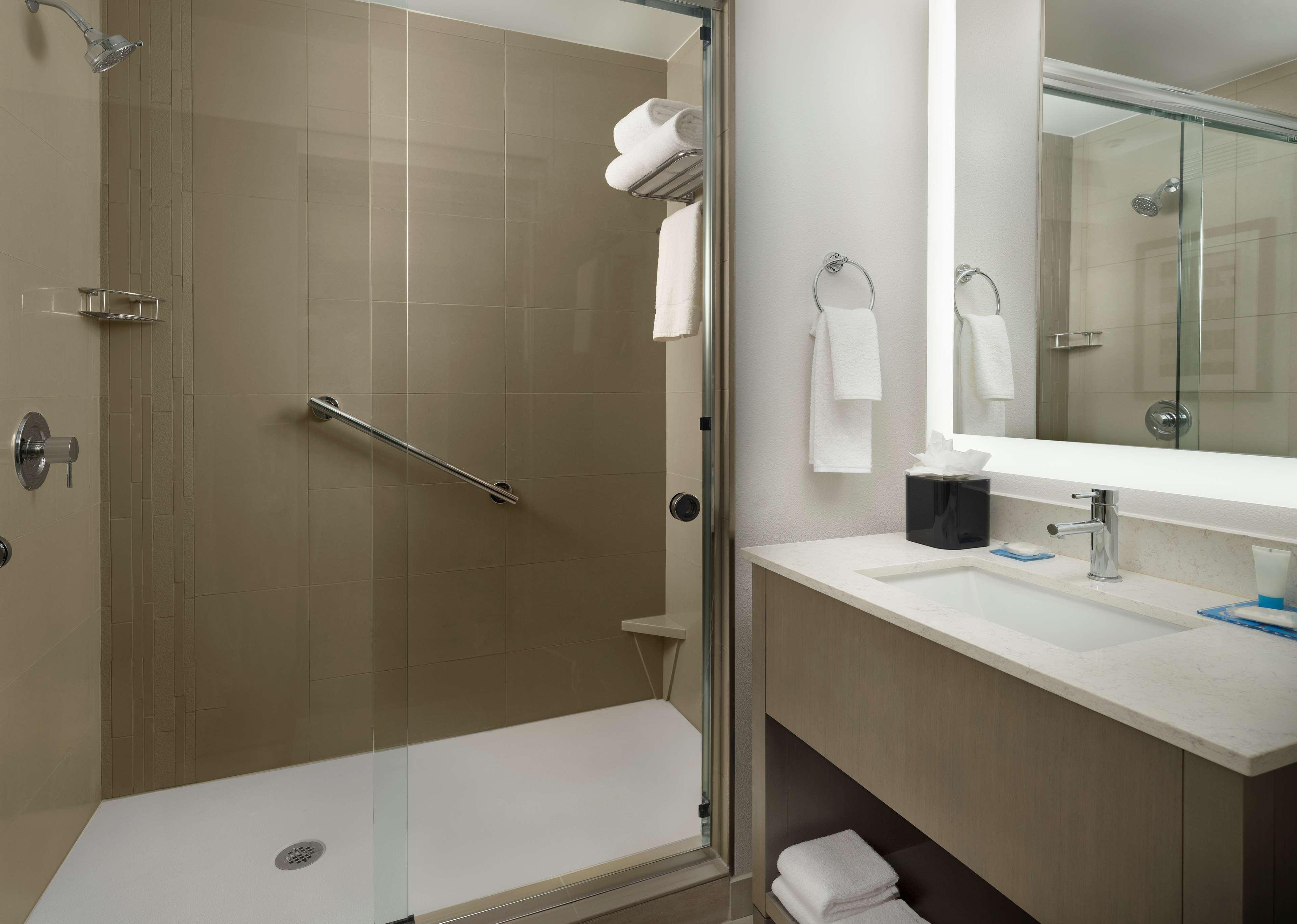 Отель Hyatt House San Jose Airport Экстерьер фото
